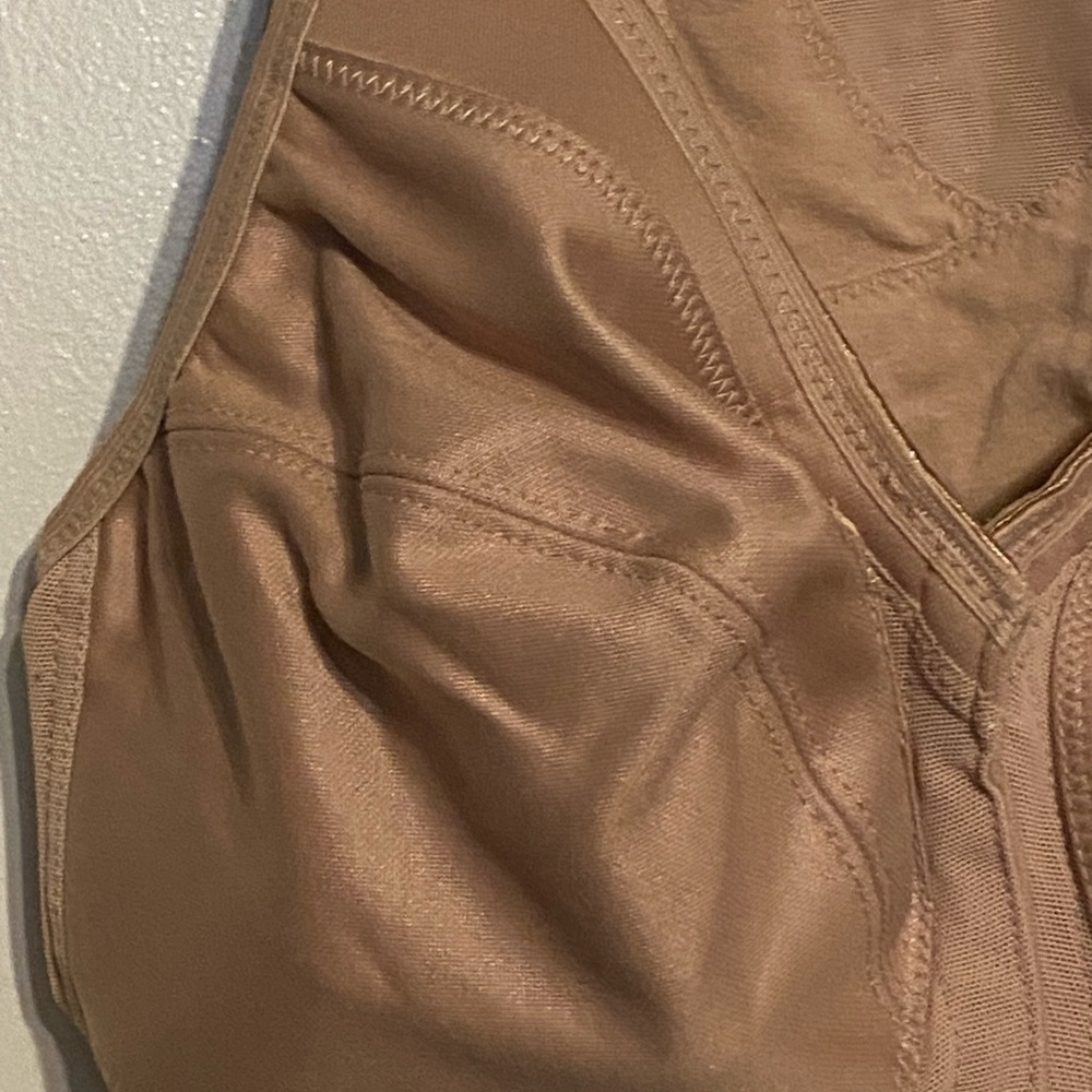 Glamorise Tan Full Coverage Bra Front Closure SZ 36C - Picture 4 of 7